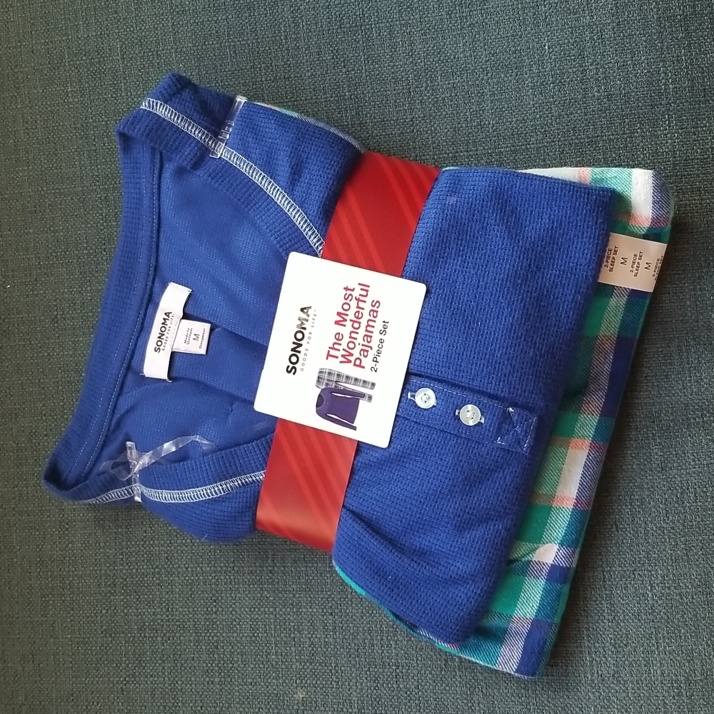 Women's pajamas size medium